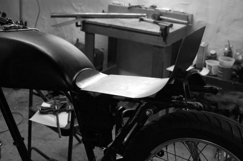 cb500t_seat_4