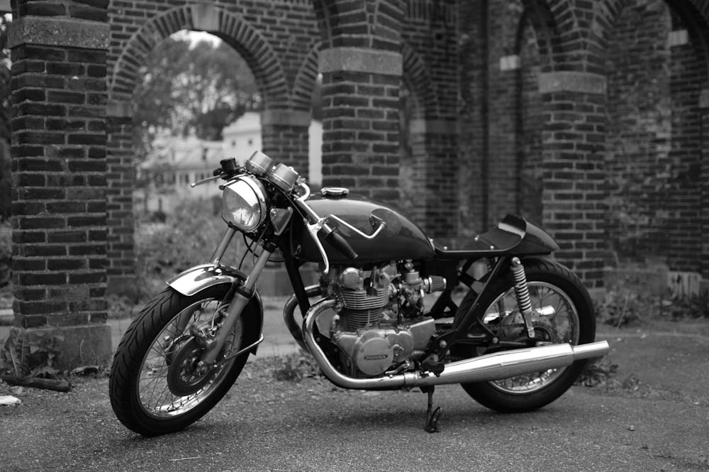 CB500T Cafe Racer - Chin on the Tank – Motorcycle stuff in ...