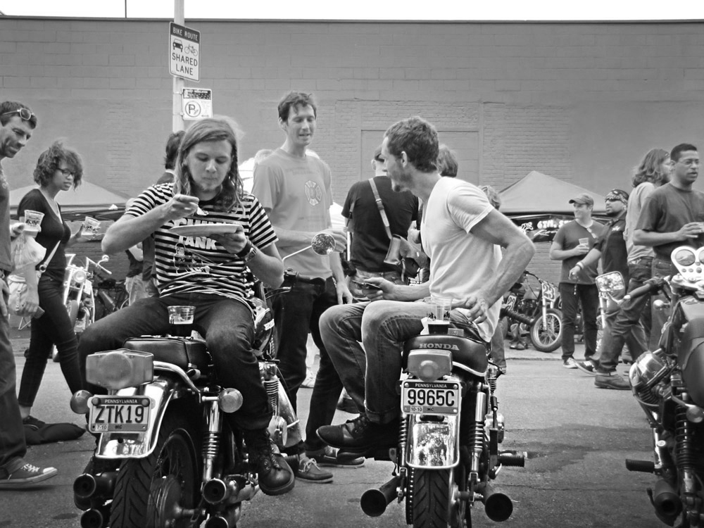 Holeshot to Brooklyn | NYC Vintage Motorcycle Show - Chin on the Tank ...